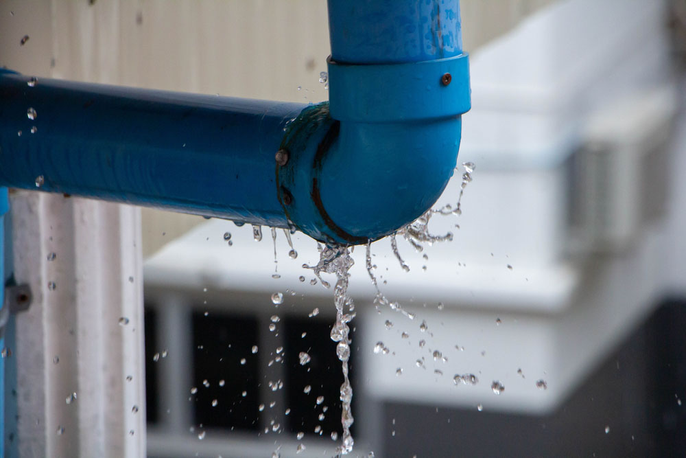 leaky pipe lines